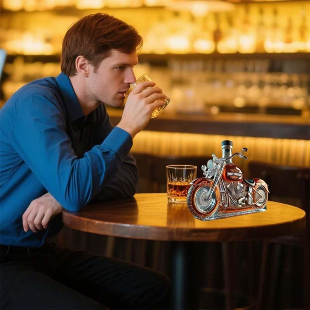 MotoDecant™ 🏍️ – Motorcykel Whiskey Displayflaske