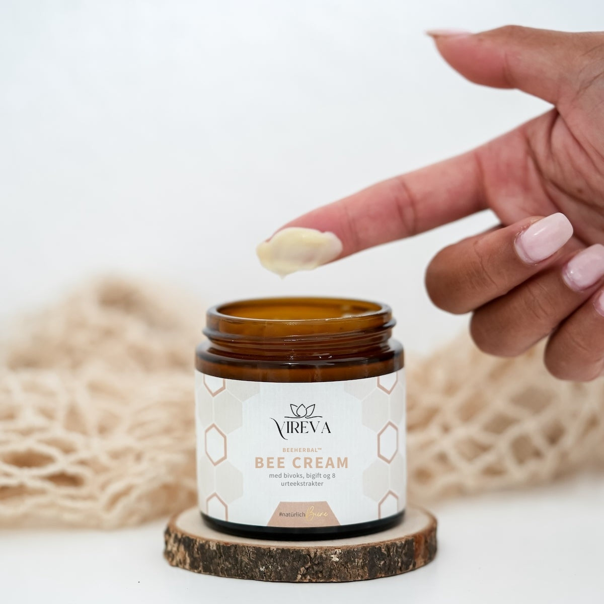 BeeHerbal™ Bee Cream– Naturlig Lindring til Hudirritationer