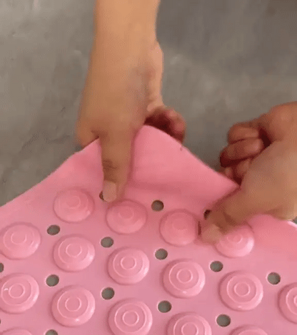 ComfortStep™ | Træd ind i sikkerhed og komfort – gør dit brusebad til et mini-spa!